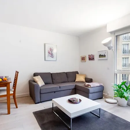 Spacious In Quartier Latin París