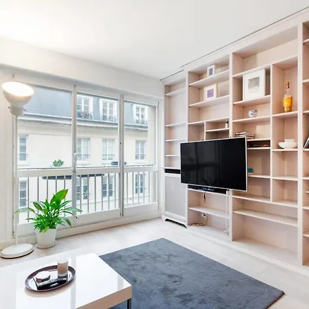 Spacious In Quartier Latin * París